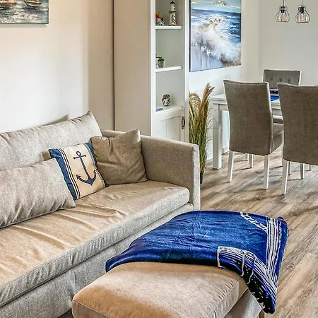 2 Bedroom Lovely In Apartment Büsum